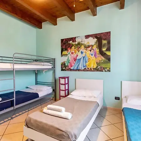 Charming In With Terrace Apartment *
